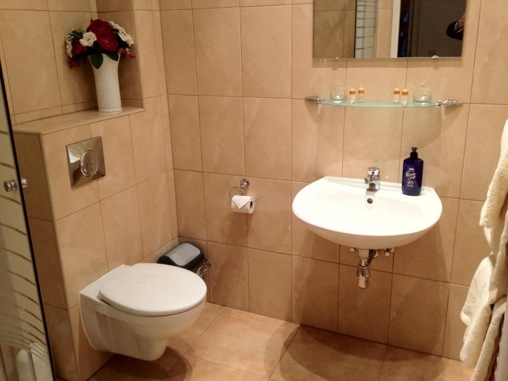 Baerliner Pension Berlin Dış mekan fotoğraf